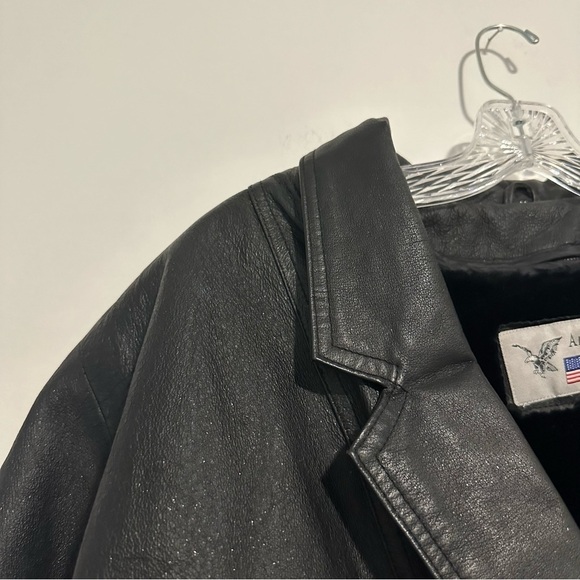 Vintage American leather black biker jacket - Picture 10 of 11